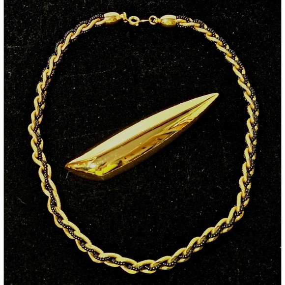 TRIFARI LOT Brooch & Chain Rope Necklace Seed Bead Statement VTG EUC Valentine! - Picture 12 of 12